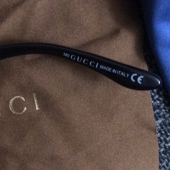 Gucci Eyeglass Frames - Picture 4 of 5